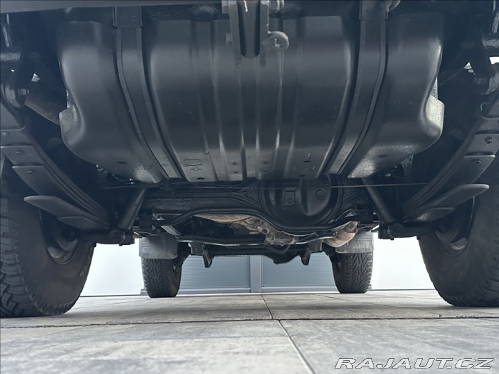 Toyota Land Cruiser 4,2 D 130PS HZJ76 LX 4x4 2013
