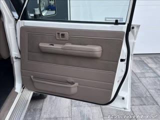 Toyota Land Cruiser 4,2 D 130PS HZJ76 LX 4x4 2013