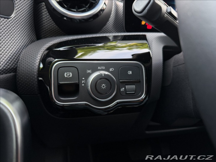 Mercedes-Benz A 2,0 180d 2021