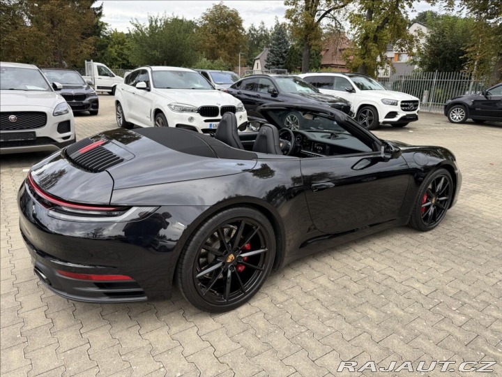 Porsche 911 992 Carrera S Sport chron 2019