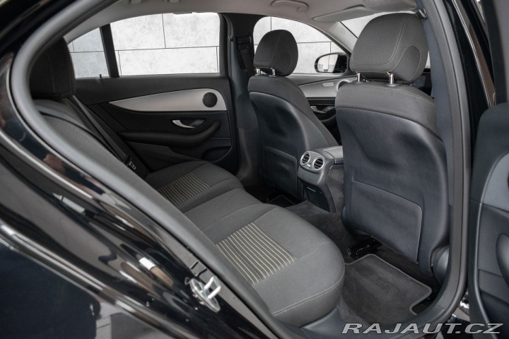 Mercedes-Benz E E 220d AVANTGARDE*DPH*ČR* 2021
