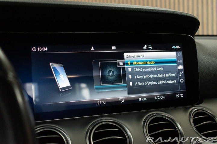 Mercedes-Benz E E 220d AVANTGARDE*DPH*ČR* 2021