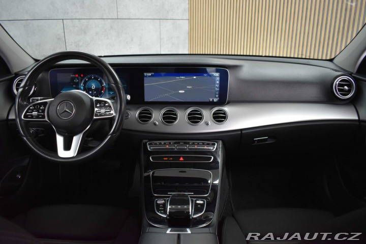 Mercedes-Benz E E 220d AVANTGARDE*DPH*ČR* 2021
