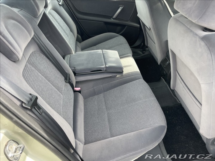 Peugeot 407 2,0 Hdi 100kw ESP Tempoma 2005