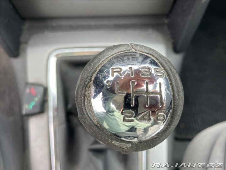 Peugeot 407 2,0 Hdi 100kw ESP Tempoma 2005