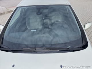 Peugeot 407 2,0 Hdi 100kw ESP Tempoma 2005