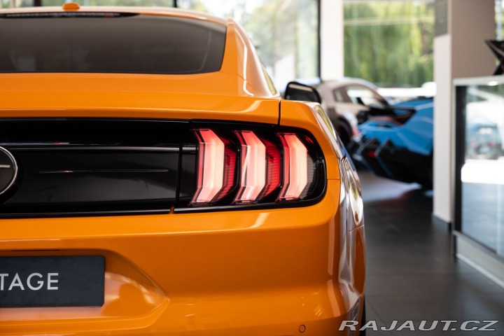 Ford Mustang 5.0 V8 GT Fastback 1.maji 2018