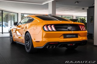 Ford Mustang 5.0 V8 GT Fastback 1.maji 2018