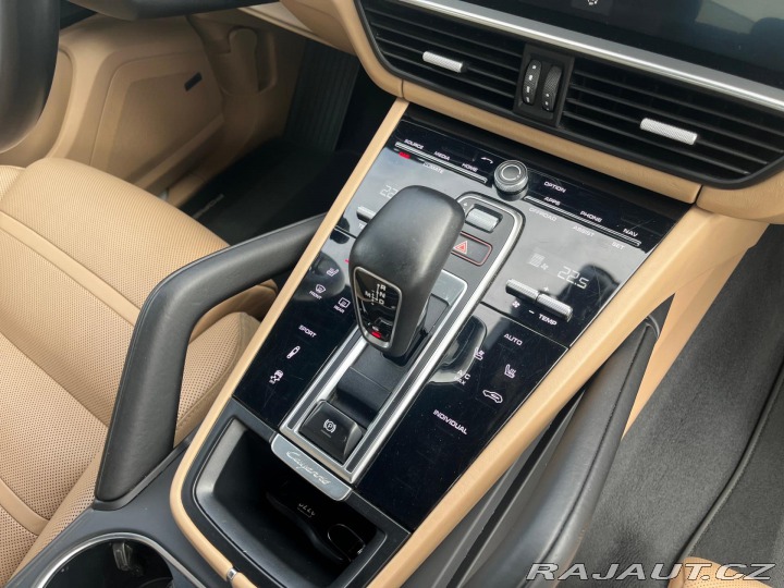 Porsche Cayenne  2018