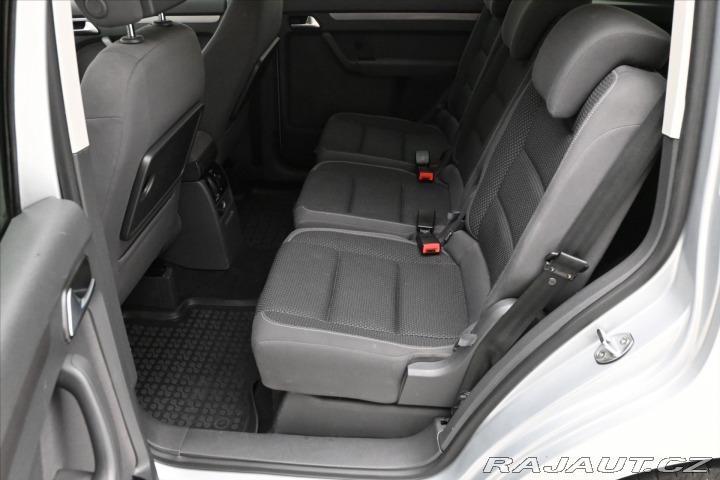 Volkswagen Touran 2,0 TDI 103 kW DSG Comfor 2015