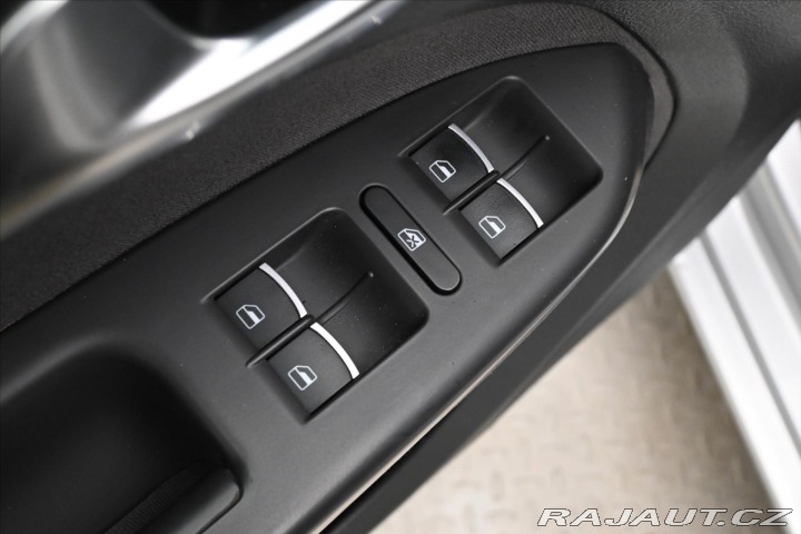 Volkswagen Touran 2,0 TDI 103 kW DSG Comfor 2015