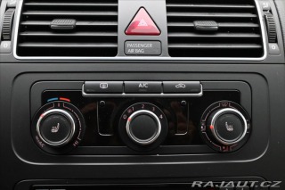 Volkswagen Touran 2,0 TDI 103 kW DSG Comfor 2015