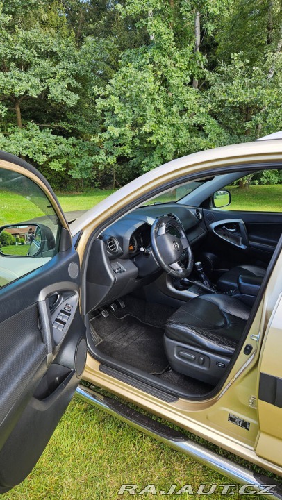 Toyota RAV4 2,0 4x4 LPG, 116 kW, KŮ 2009