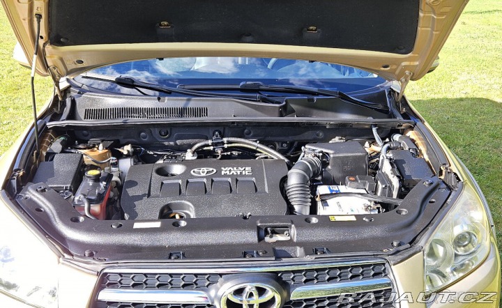 Toyota RAV4 2,0 4x4 LPG, 116 kW, KŮ 2009