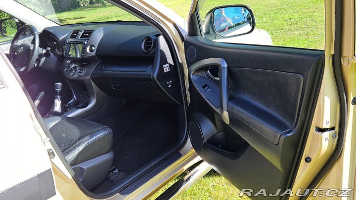 Toyota RAV4 2,0 4x4 LPG, 116 kW, KŮ 2009