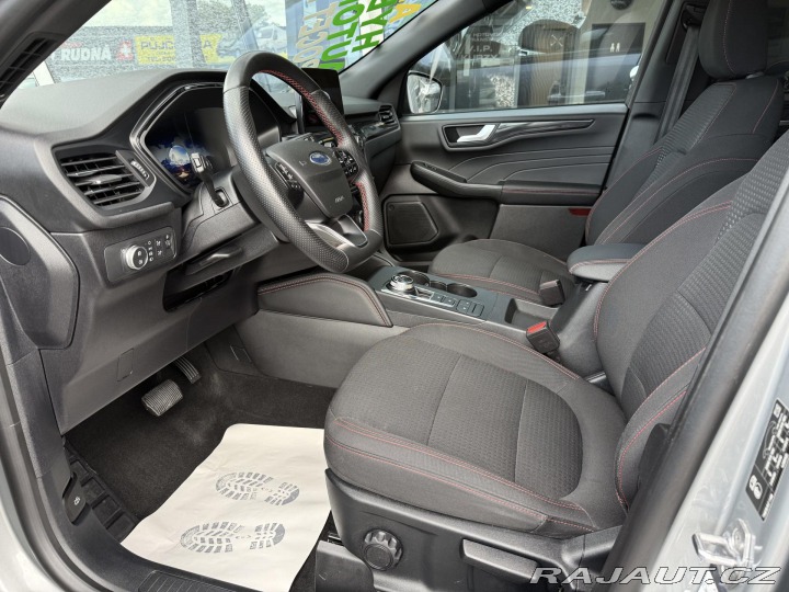 Ford Kuga 2,5 FHEV ST-Line Automat 2022