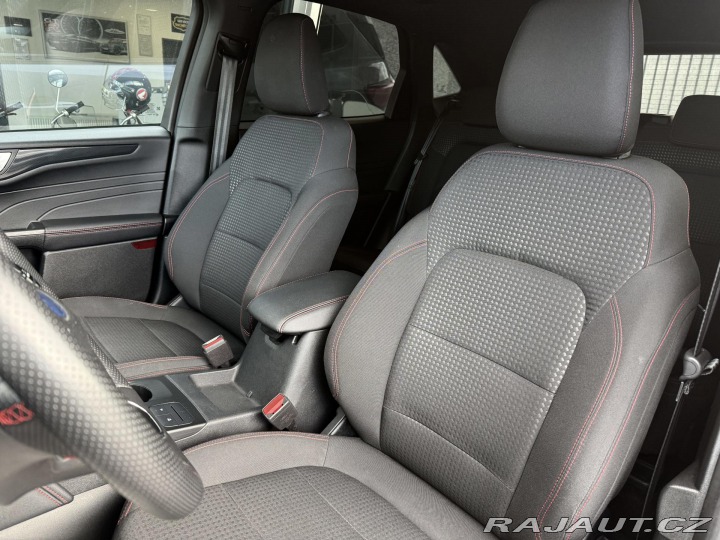 Ford Kuga 2,5 FHEV ST-Line Automat 2022
