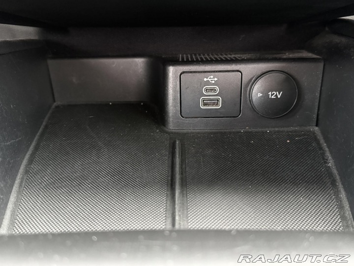 Ford Kuga 2,5 FHEV ST-Line Automat 2022