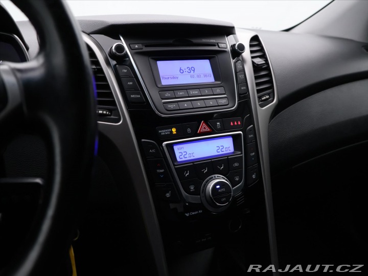 Hyundai i30 1,6 CRDi 81kW Trikolor 2013