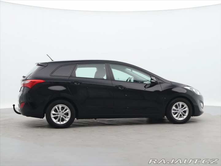 Hyundai i30 1,6 CRDi 81kW Trikolor 2013