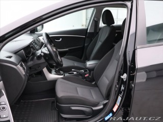 Hyundai i30 1,6 CRDi 81kW Trikolor 2013
