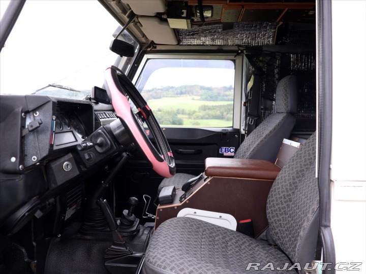 Land Rover Defender 2,5 110 Hard Top 2004