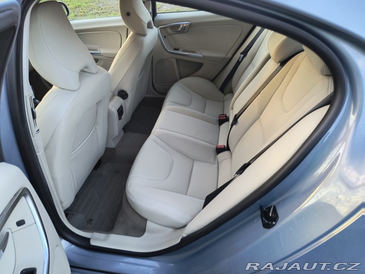 Volvo S60  2010