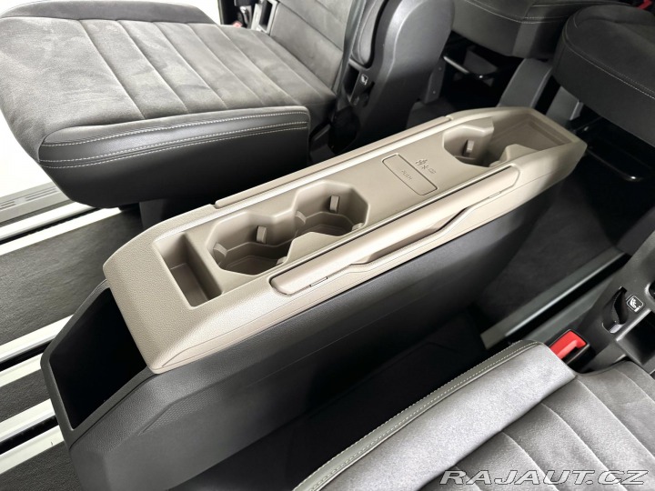 Volkswagen Multivan 2,0TDI DSG L2*STYLE*El.Dv 2023