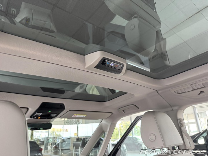 Volkswagen Multivan 2,0TDI DSG L2*STYLE*El.Dv 2023