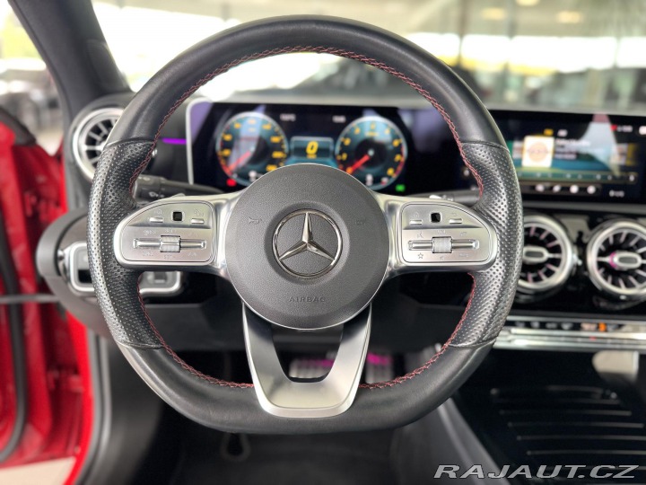 Mercedes-Benz A 200 AMG AUT*Panorama*Dist 2020