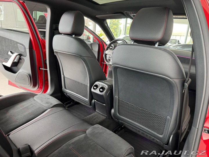 Mercedes-Benz A 200 AMG AUT*Panorama*Dist 2020