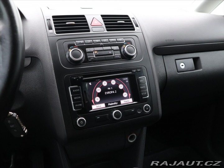 Volkswagen Touran 2,0 TDI 103kW Comfortline 2010