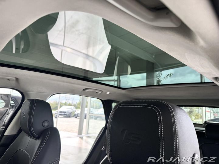 Jaguar F-Pace 30d S*AWD*Max.Výb*REZERVA 2017