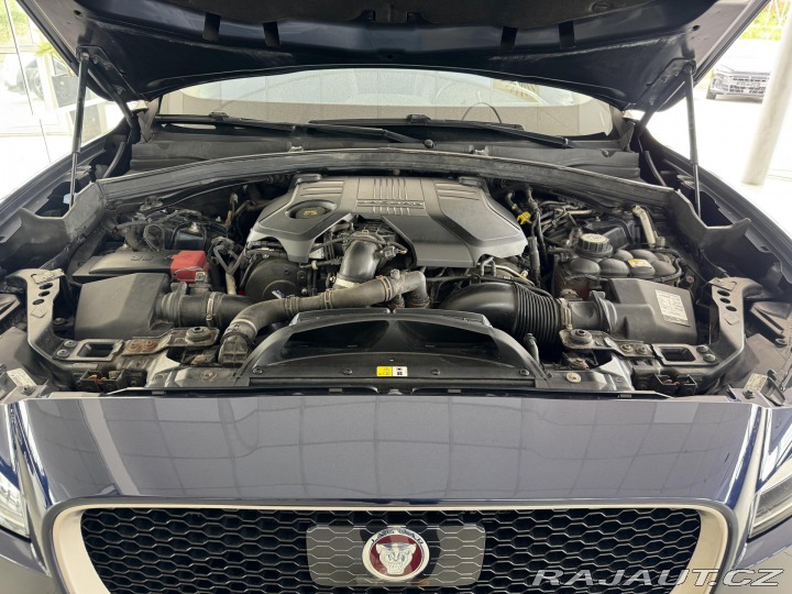 Jaguar F-Pace 30d S*AWD*Max.Výb*REZERVA 2017