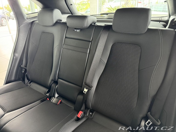 Mercedes-Benz GLA 200d AUT*Distronic*Tažné* 2022