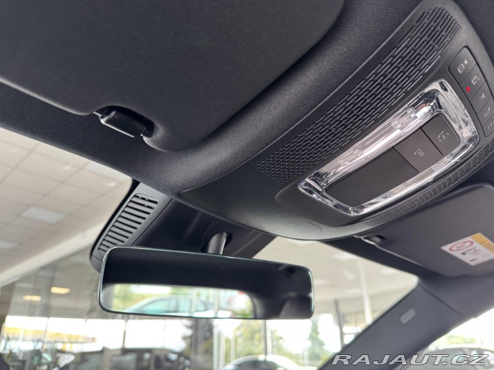 Mercedes-Benz GLA 200d AUT*Distronic*Tažné* 2022