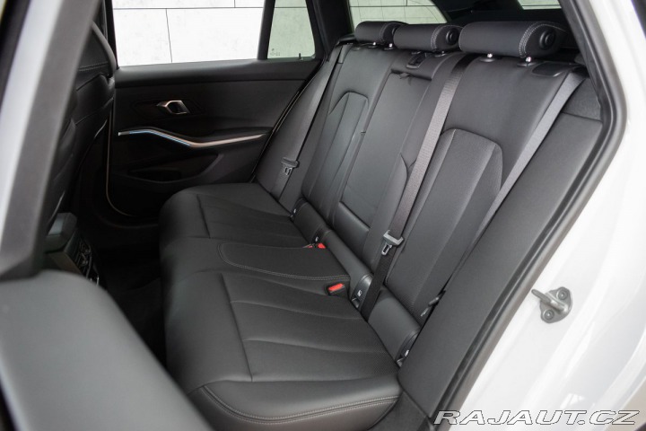 BMW 3 320d xD ///M*ZÁRUKA*TAŽNÉ 2024