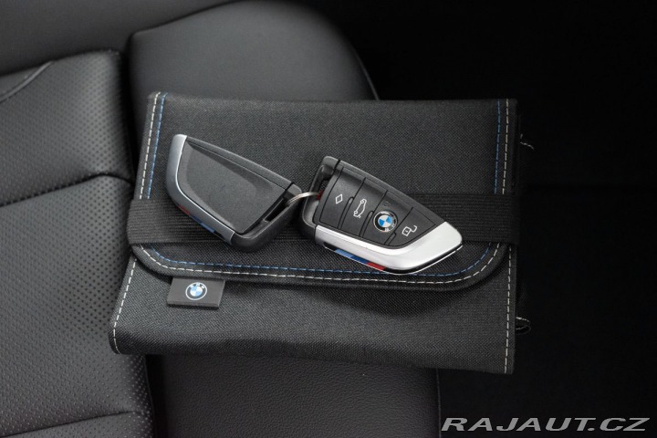 BMW 3 320d xD ///M*ZÁRUKA*TAŽNÉ 2024