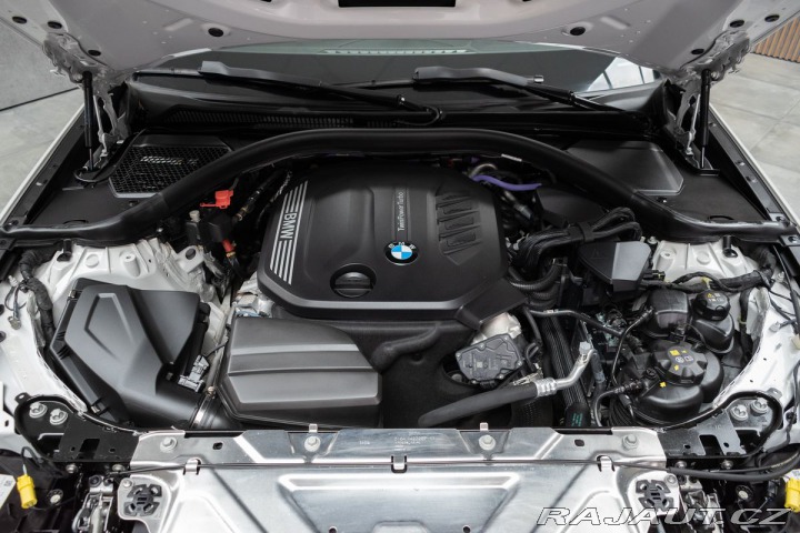 BMW 3 320d xD ///M*ZÁRUKA*TAŽNÉ 2024