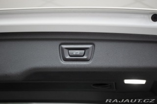 BMW 3 320d xD ///M*ZÁRUKA*TAŽNÉ 2024