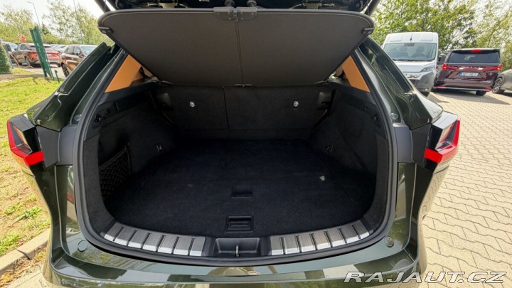 Lexus Ostatní modely NX 350h 350H 2,5 HEV PRESTIGE 2025