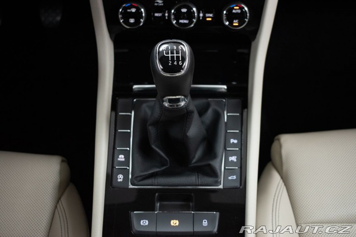 Škoda Superb 2.0 TDI L&K*TAŽNÉ*DPH 2023