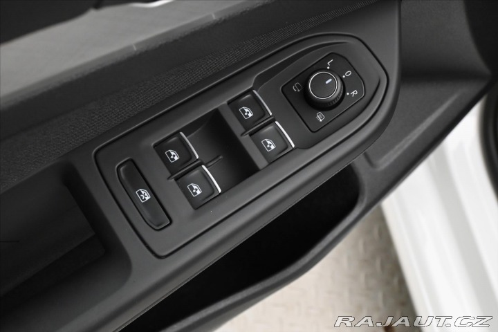 Volkswagen Golf 2,0 TDI 85 kW DSG Life Zá 2022