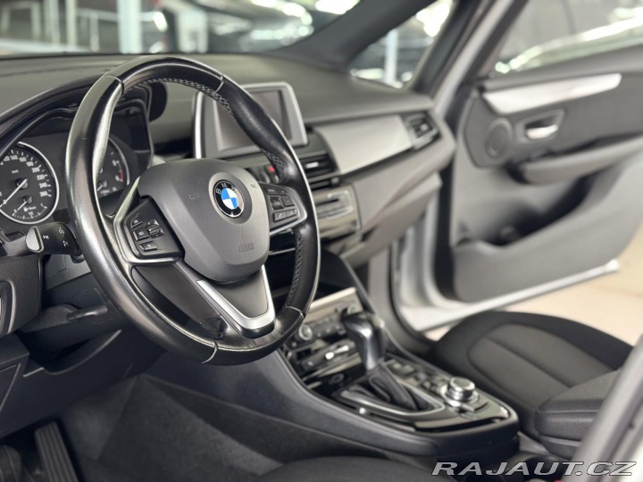BMW 2 218d 110kW*AT8*LED*Navi*P 2015