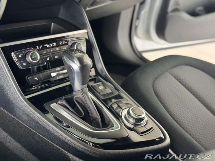 BMW 2 218d 110kW*AT8*LED*Navi*P 2015
