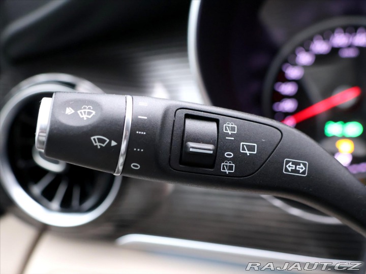 Mercedes-Benz V 2,0 300d 176kW CZ DPH 7-M 2020