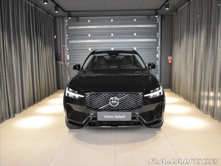 Volvo XC60 2,0 B5 AWD Plus BLIS,Bezk 2026