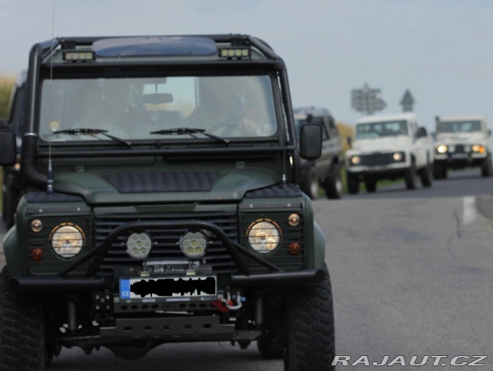 Land Rover Defender 2002