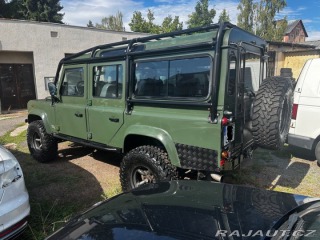 Land Rover Defender 2002