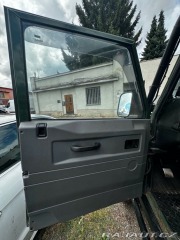 Land Rover Defender 2002